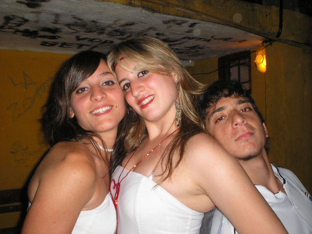 Stefy Mely y Chino.jpg